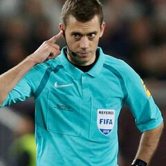 El francés Clément Turpin se estrenará con el Barça en Roma