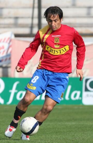 Patricio Almendra se formó en Colo Colo, justo en el tiempo que estuvo José Pékerman. 