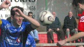 <b>TERCERA DIVISIÓN.</b> Todos los resultados de los grupos de Tercera División. En la foto el partido de La Roda contra el Manchego.