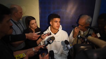 CHICAGO, IL - MAY 17: Michael Porter speaks with reporters during Day One of the NBA Draft Combine at Quest MultiSport Complex on May 17, 2018 in Chicago, Illinois. NOTE TO USER: User expressly acknowledges and agrees that, by downloading and or using this photograph, User is consenting to the terms and conditions of the Getty Images License Agreement. Stacy Revere/Getty Images/AFP
== FOR NEWSPAPERS, INTERNET, TELCOS & TELEVISION USE ONLY ==