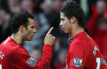 Ryan Giggs. Jugador-entrenador del Manchester United. Ni en los peores momentos ha abandonado a su club de toda la vida.