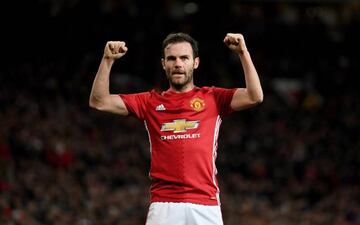 Juan Mata celebrates after scoring Manchester United's winning goal against FC Rostov.