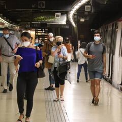 Un estudio afirma que evitar los espacios cerrados previene los contagios por la COVID-19