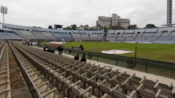 A&Ntilde;EJO. El Atl&eacute;tico se entren&oacute; ya ayer en el Centenario. Un estadio antiguo pero con un gran sabor a f&uacute;tbol.