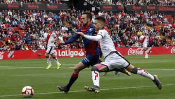 Álex Moreno, ante el Huesca.