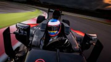 Fernando Alonso al volante de su MP4-31.