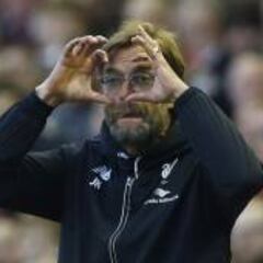 Klopp pide una "gran ovación" de Anfield para Rafa Benítez