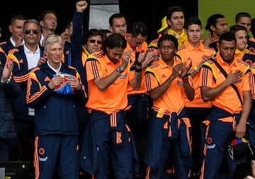 José Néstor Pékerman se fue de la Selección Colombia. El técnico argentino se va después de seis años, la clasificación a dos mundiales, descubrir nuevos talentos y figuras para el fútbol colombiano y el récord de partidos dirigidos con el equipo nacional. Acá unas imágenes para el recuerdo. ¡Gracias Profe!