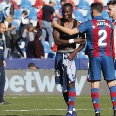 Dwamena llega a tiempo y sube la competencia en la delantera