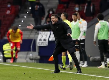 Simeone, durante el partido Atlético-Valencia.