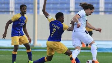 Desactivan el VAR por cargar el móvil