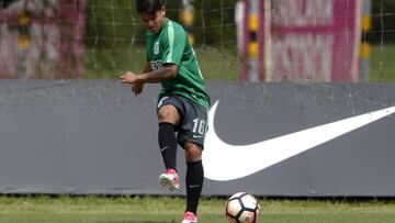 Lucena, con buenas sensaciones tras debut ante Chivas