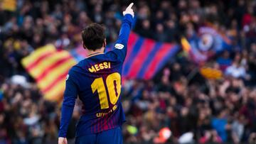 BARCELONA, SPAIN - MARCH 04: Lionel Messi of FC Barcelona celebrates after scoring the opening goal during the La Liga match between Barcelona and Atletico Madrid at Camp Nou on March 4, 2018 in Barcelona, Spain. (Photo by Alex Caparros/Getty Images)