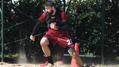 River se volvió a entrenar y espera por Suárez y Quintero