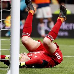 España golea a Argentina y la deja en crisis de nervios