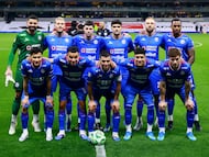 Soccer Football - Liga MX - Club America v Cruz Azul - Estadio Azteca, Mexico City, Mexico - April 11, 2026 Cruz Azul players pose for a team picture before the match REUTERS/Eloisa Sanchez