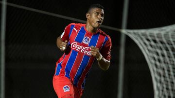 De acuerdo con el representante de Costly, sus intenciones son retomar la carrera de futbolista y retirarse jugando en Centroam&eacute;rica.