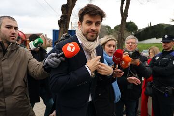 Gerard Piqué llega a los juzgados de Majadahonda para declarar como investigado por su mediación en la Supercopa de España en Arabia Saudí. La jueza pide además a las autoridades de Arabia Saudí que aporten los depósitos bancarios tanto de Piqué como de Luis Rubiales.
