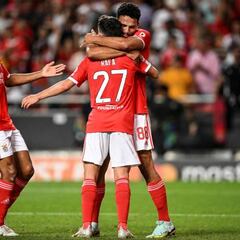 João Mário y Morato aúpan al Benfica