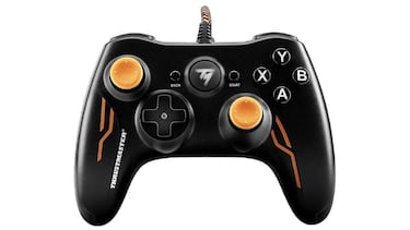 8 volantes, sistemas de vuelo y gamepads de Thrustmaster con descuento
