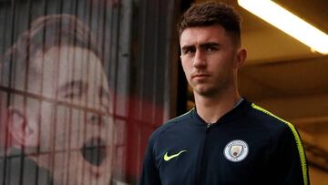 Laporte en la previa del partido de FA Cup contra el Newport County AFC.