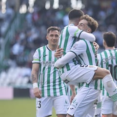 Un sábado de carnaval en El Arcángel