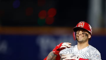 AME2151. GUADALAJARA (MÉXICO), 05/02/2026.- Juan Carlos Gamboa Arguelles de México Rojo reacciona este miércoles, durante un partido de La Serie del Caribe de Béisbol entre México Verde y México Rojo, en el Estadio Panamericano Charros de Jalisco, en Guadalajara (México). EFE/ Francisco Guasco