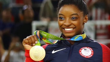 La 'bomba' Simon Biles se abre camino hacia la leyenda en Río