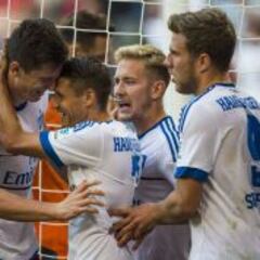 Hamburgo de Díaz lo da vuelta y vence como local al Sttutgart