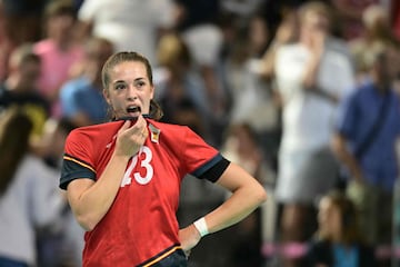 La selección española de balonmano femenino, fuera de los Juegos después de perder contra Hungría (24-27) en un partido en el que sí supo competir pero no rematar.