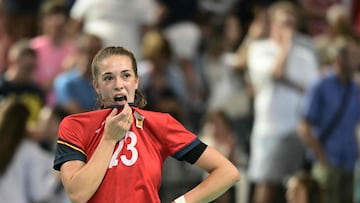 Paula Arcos sale al mercado.