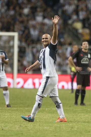 El chileno fue figura en los Rayados de Monterrey antes de irse al Real Zaragoza de España.