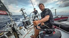 Fotograf&iacute;a de archivo fechada el 23 de febrero de 2018 que muestra al regatista brit&aacute;nico John Fisher, tripulante del &#039;Sun Hung Kai&#039;, durante la sexta etapa de la Volvo Ocean Race hacia Auckland, Nueva Zelanda.