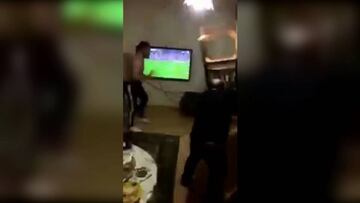 ¡Solo les faltó romper la tele! La furia argentina tras el fallo de Messi