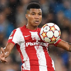 La Champions premia a Reinildo