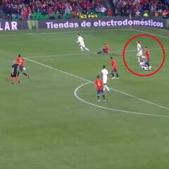 La acción de Ramos con Sterling que no ha gustado en Inglaterra