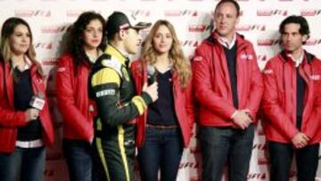 Pastor Maldonado, junto a Nira Juanco, Gisselle Zarur, Cristina Gullón, Christian Rouco y Diego Mejía; imagen de la presentación del canal.