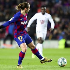 El Barça dio 1.005 pases, pero sólo 203 hacia delante