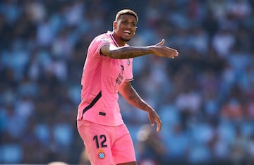 VIGO, SPAIN - AUGUST 13: Vini de Souza of RCD Espanyol reacts during the LaLiga Santander match between RC Celta and RCD Espanyol at Estadio Balaidos on August 13, 2022 in Vigo, Spain. (Photo by Manuel Queimadelos/Quality Sport Images/Getty Images)