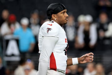 Michael Penix Jr. of the Atlanta Falcons warms up prior to the game against the Las Vegas Raiders at Allegiant Stadium on December 16.