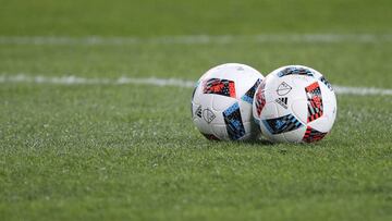 El ex árbitro inglés brindó detalles sobre los procedimientos de salud y seguridad que deberán seguir los colegiados en la Major League Soccer.