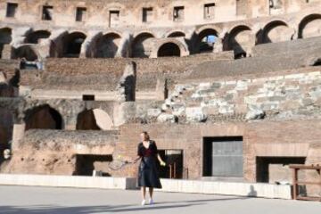 Sharapova entrena en el Coliseo de Roma