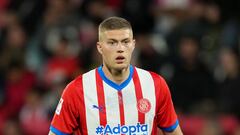 El Girona tensa la cuerda con Dovbyk