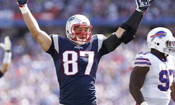 Rob Gronkowski es el mejor TE de la NFL. No hay duda. Pero la temporada pasada estuvo más tiempo en la enfermería que jugando. No obstante cuando está sano marca diferencias.