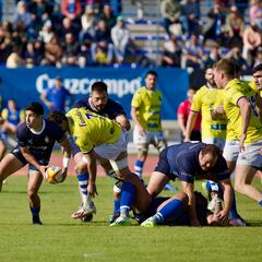 El Burgos se coloca en cabeza con su triunfo ante Cisneros