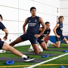Real Madrid injury update and predicted starting XI for LaLiga game vs Real Sociedad