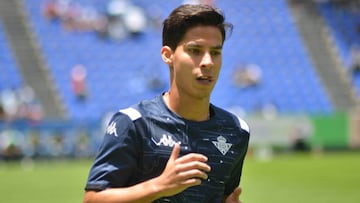 Bartra pide paciencia para que Lainez demuestre su potencial