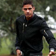 El COVID retrasa el traspaso de Varane al Manchester United