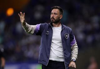 Davide se consolida como primero