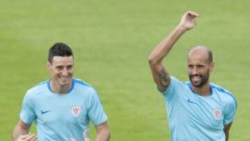 Aduriz y Mikel Rico